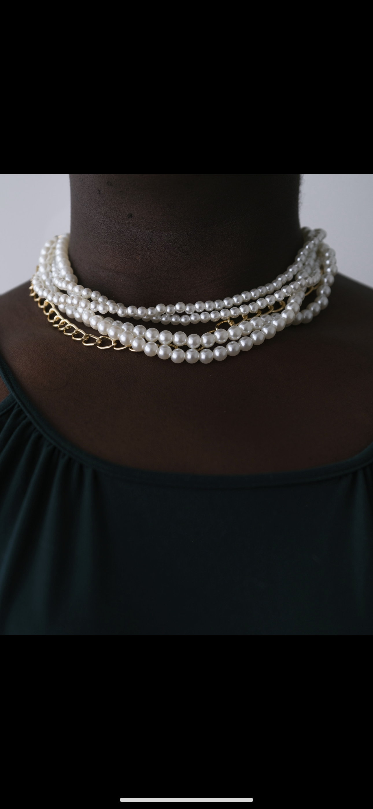 La Pearla Necklace